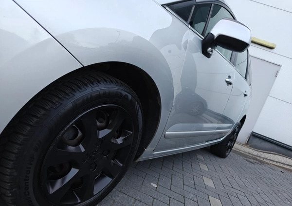 Peugeot 5008 cena 18900 przebieg: 217300, rok produkcji 2011 z Ustka małe 562
